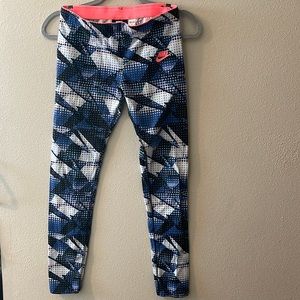 Nike girl leggings